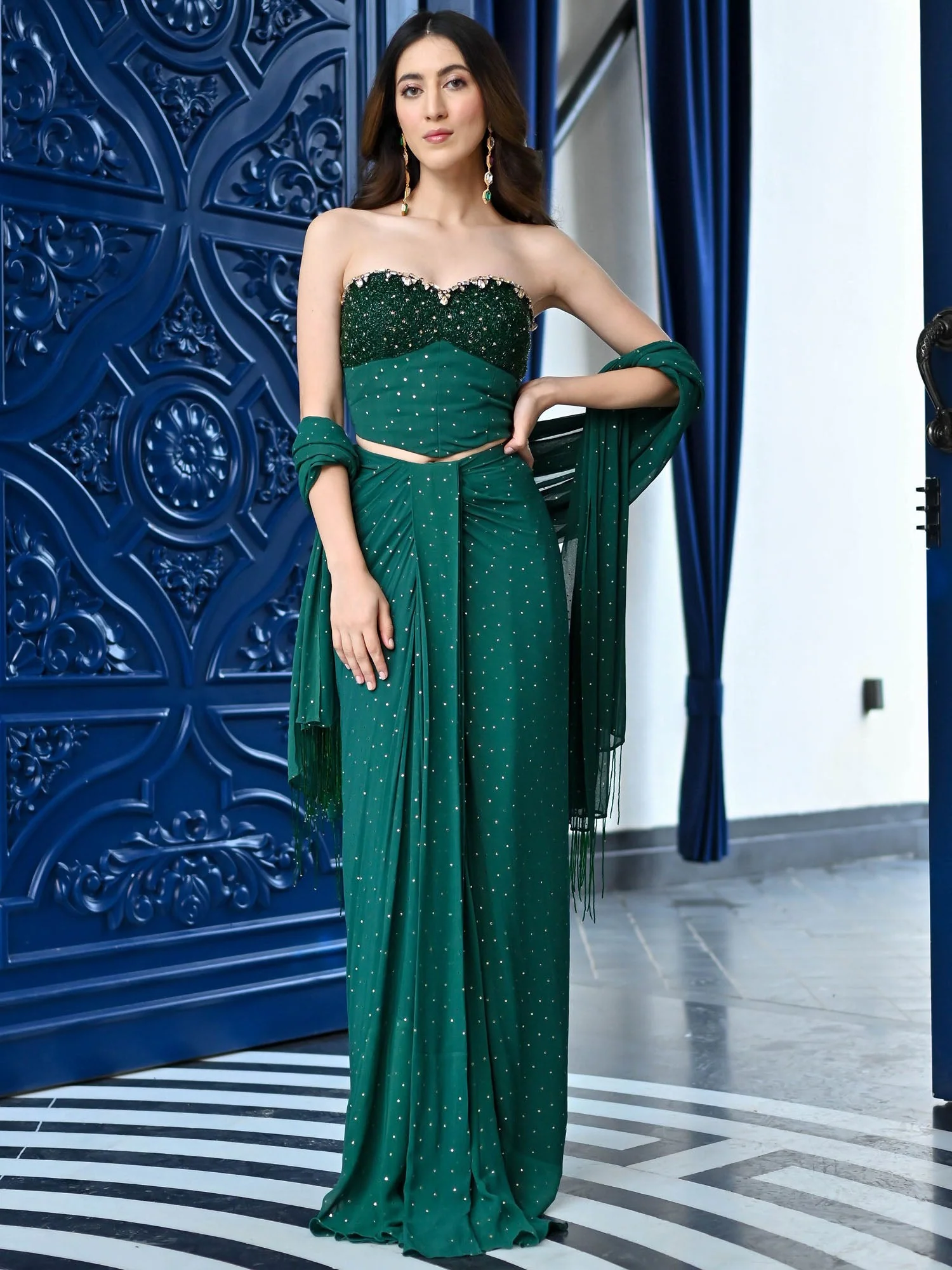 Jugnu Emerald Green Drape Set - Image 7
