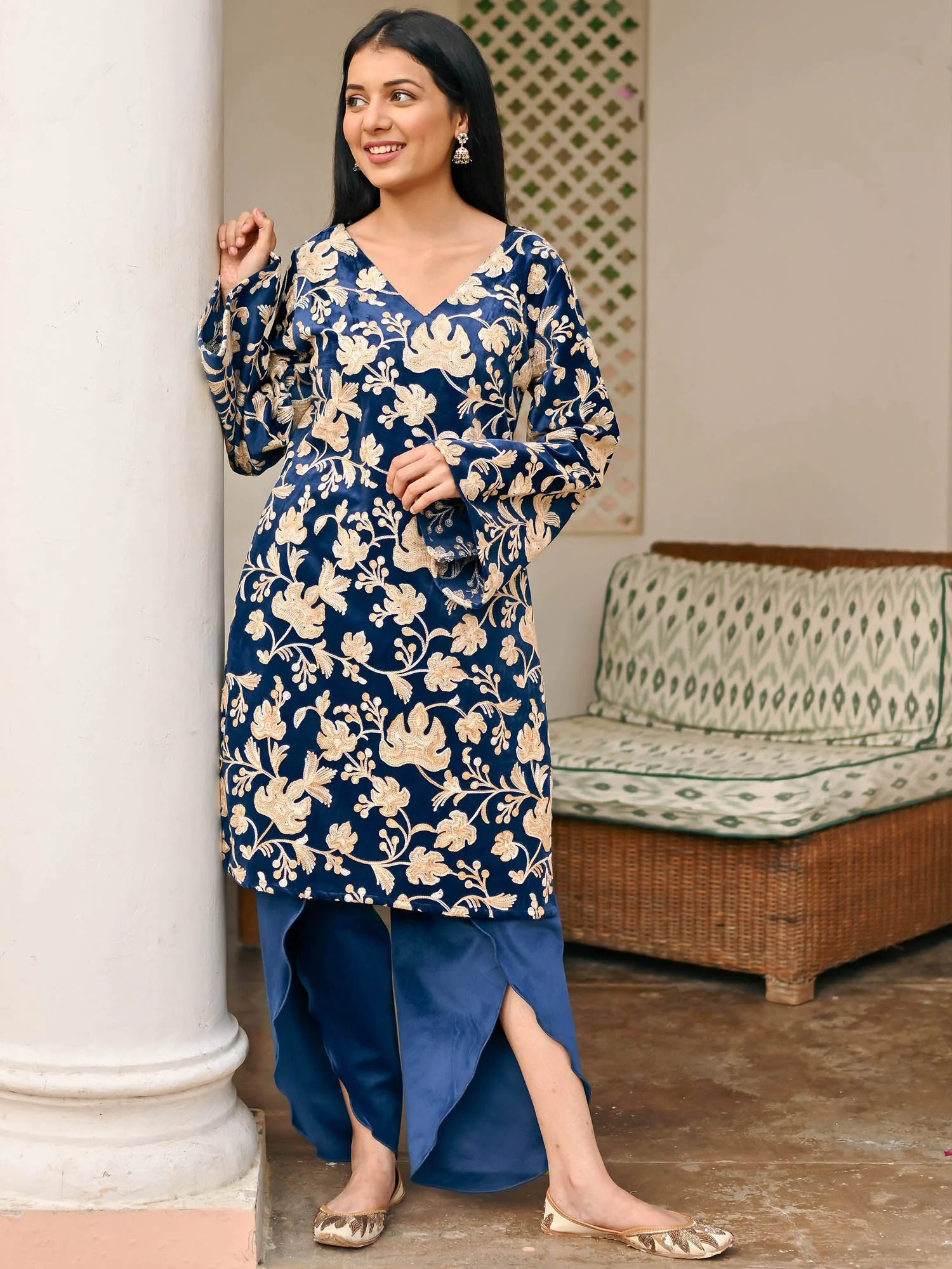 Blue Velvet Kurta Set - Image 8