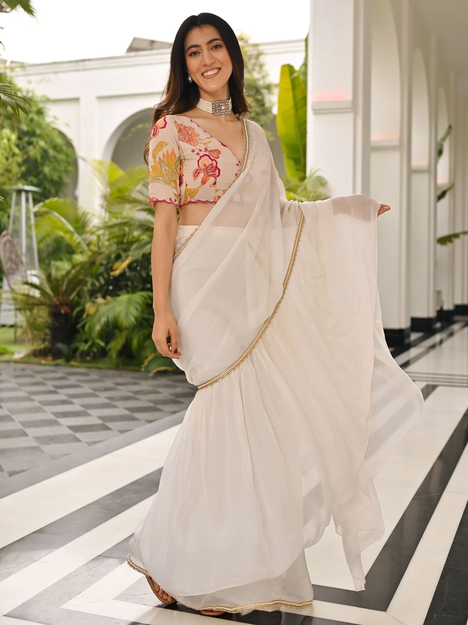 Drama White Saree - Image 5