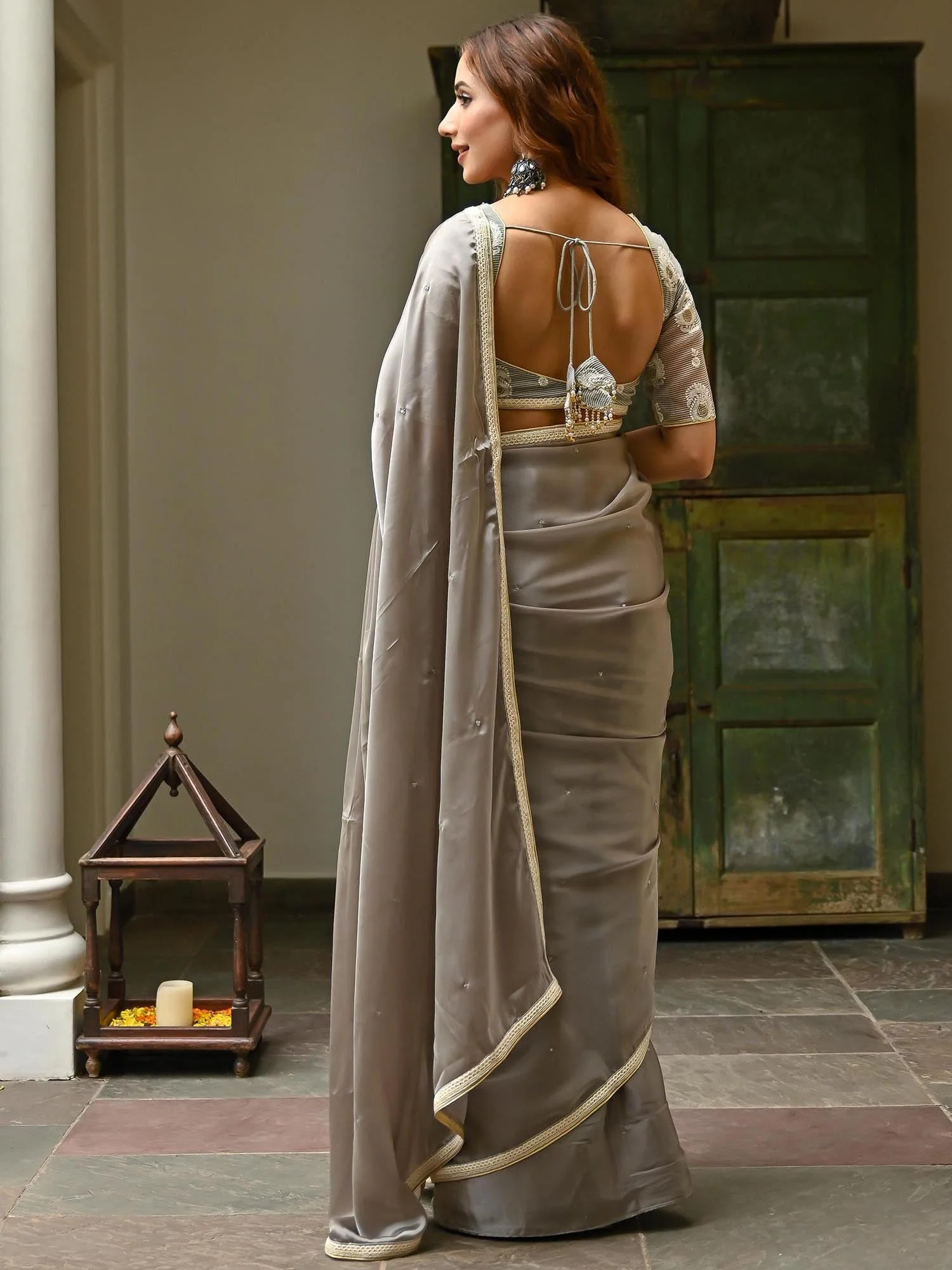 Grey Saree With Kota Doriya Blouse - Image 4