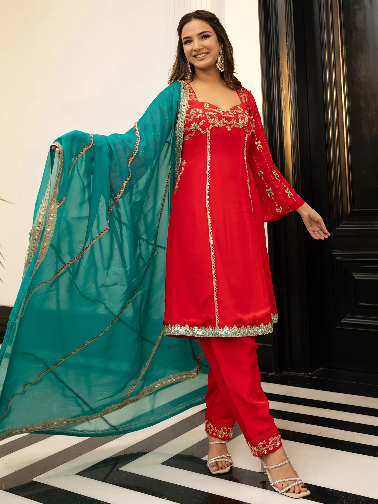 Jasmin Bhasin Red Patiala set - Image 4