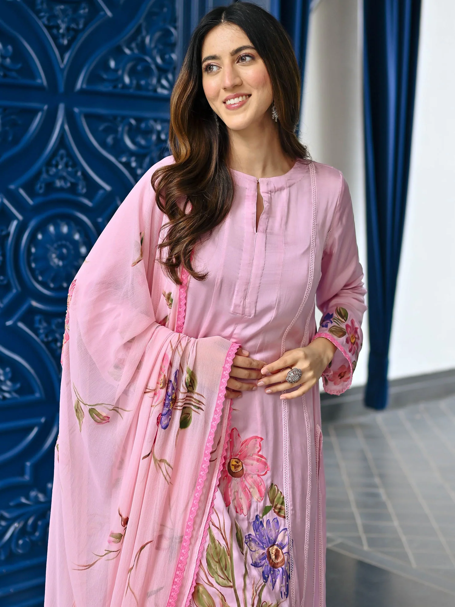 Kaarigiri Pink Kurta Set - Image 7