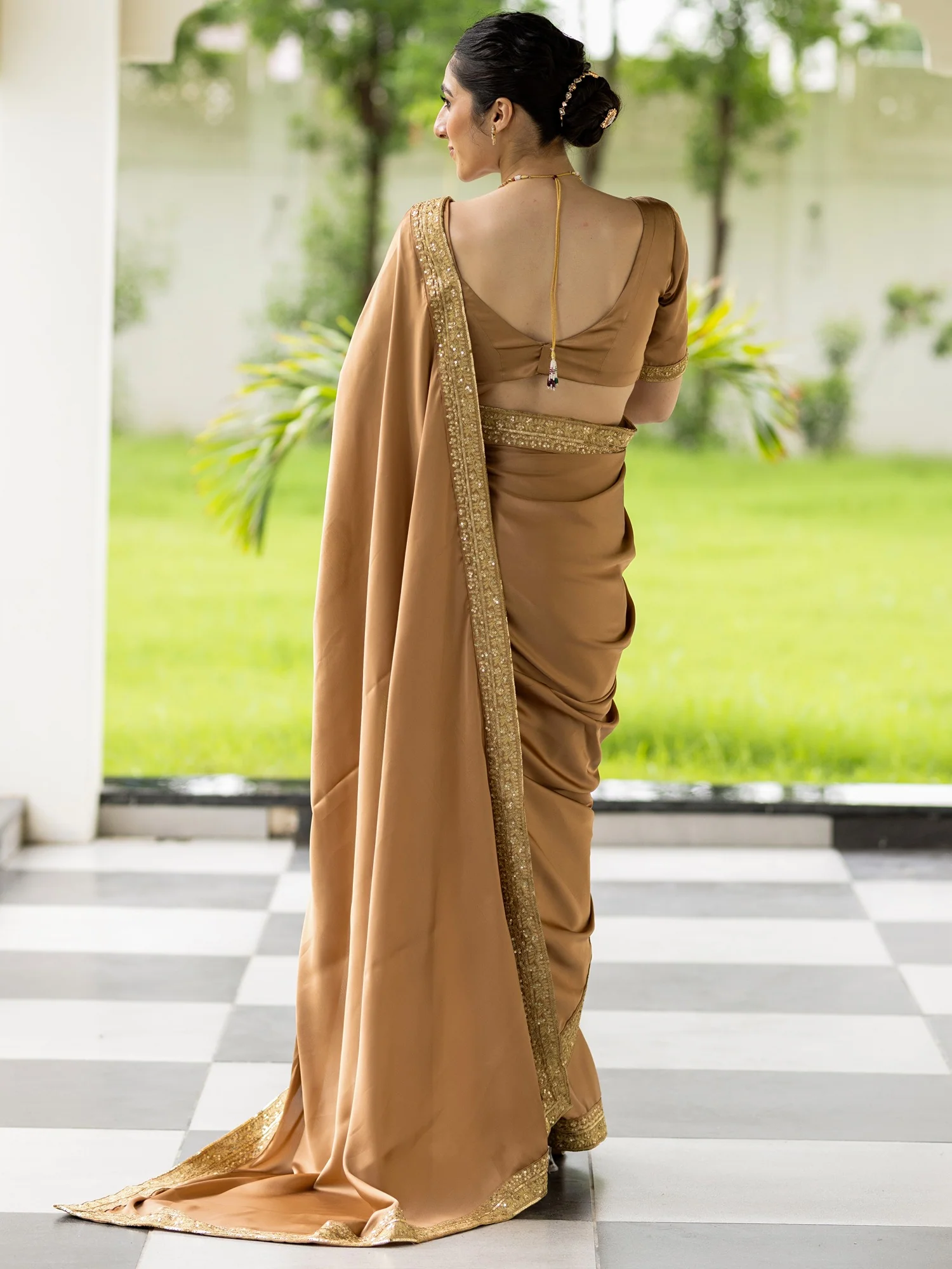 Majesty Beige Saree - Image 3