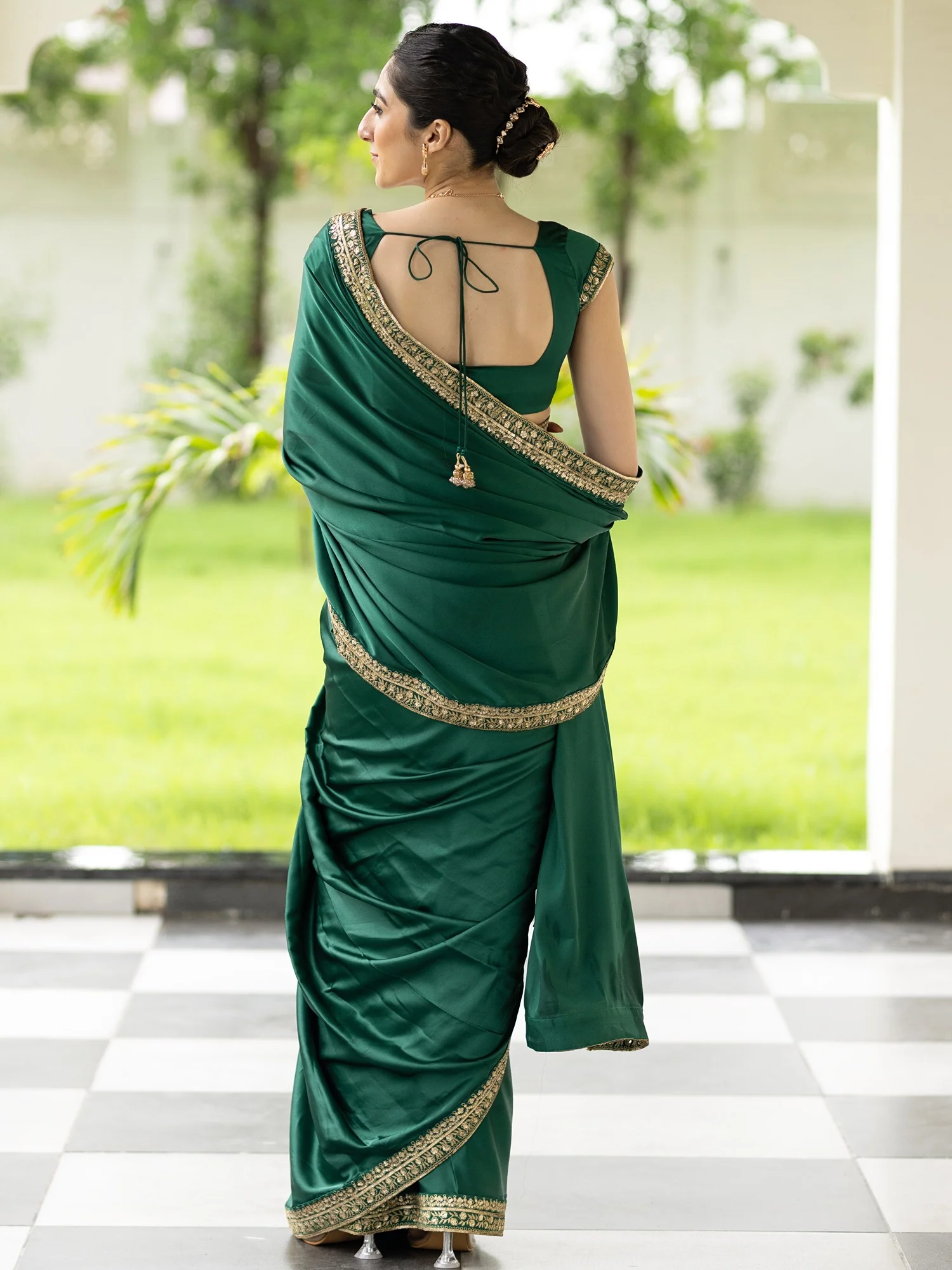 Majesty Green Saree - Image 3